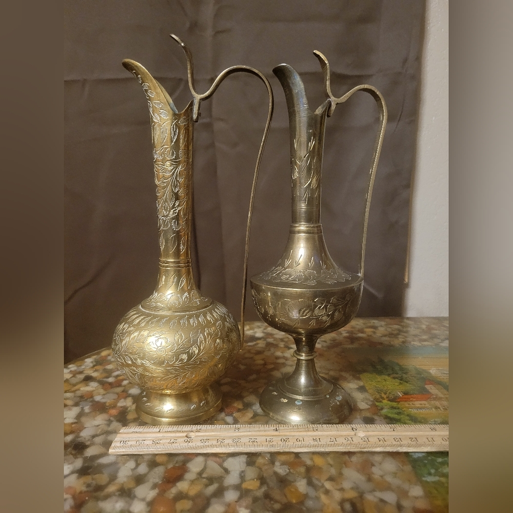 2 Vintage Engraved Brass‎ Pitcher Cruet Vase world gift 10" MCM India tea pot - Picture 2 of 13